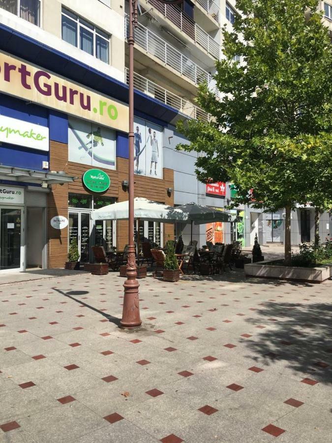 Alba Iulia Square - Apartments And Studios Bukarest Eksteriør billede