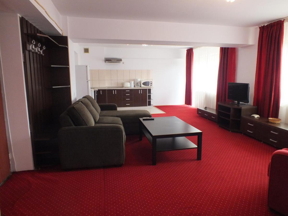 Alba Iulia Square - Apartments And Studios Bukarest Eksteriør billede