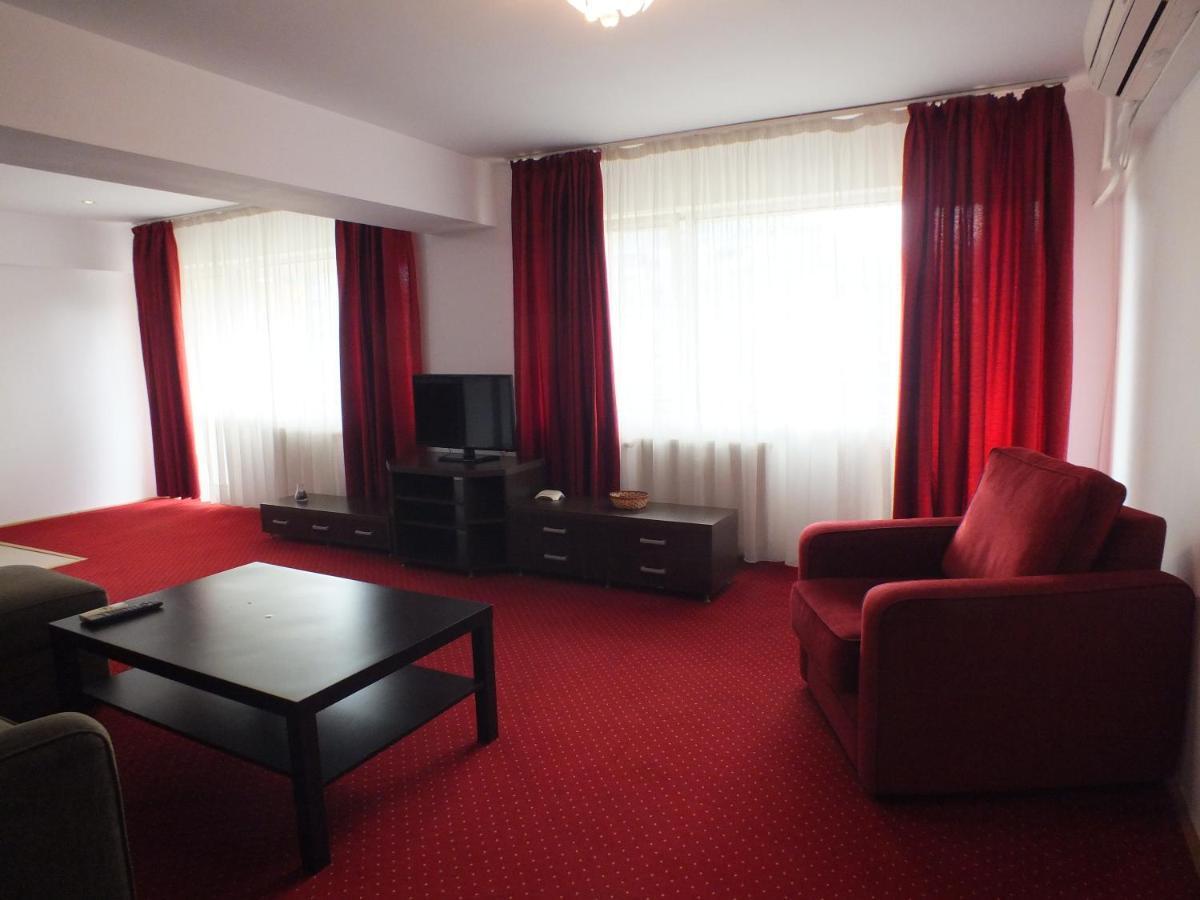 Alba Iulia Square - Apartments And Studios Bukarest Eksteriør billede
